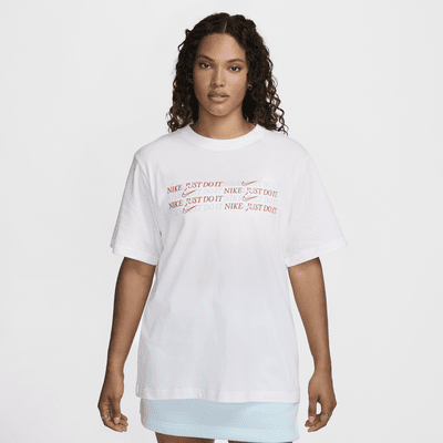 Nike Sportswear Women's Crew-Neck T-Shirt. Nike.com